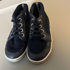 Nautica shoes size 8